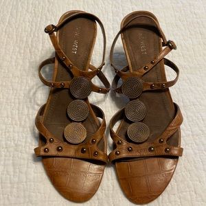 Nine West Robertao Brown Ankle-Strap Sandals, size 8.5